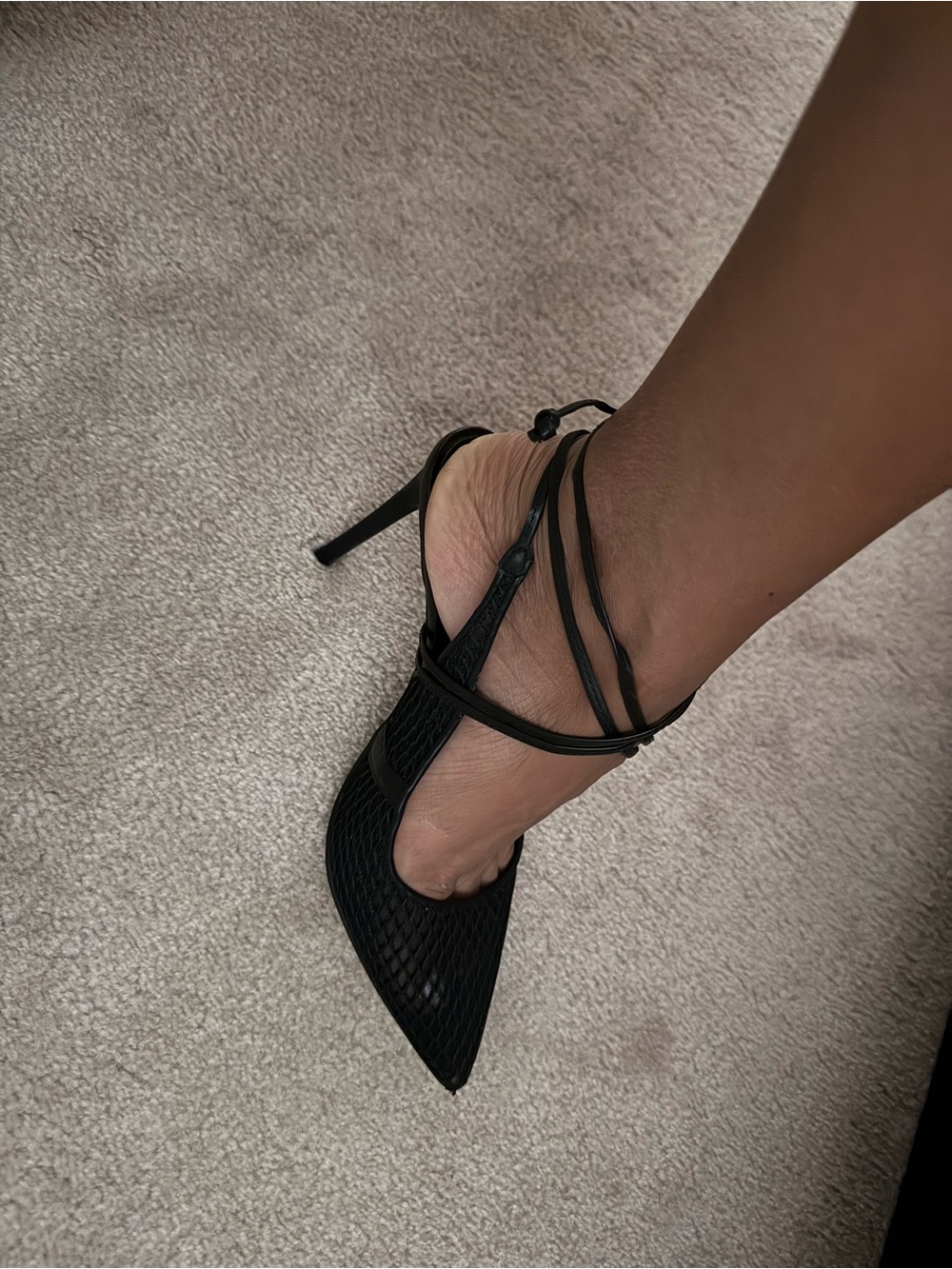 Jennifer Lopez Black Pointed Toe Lace-Up Heels - Picture 2 of 5
